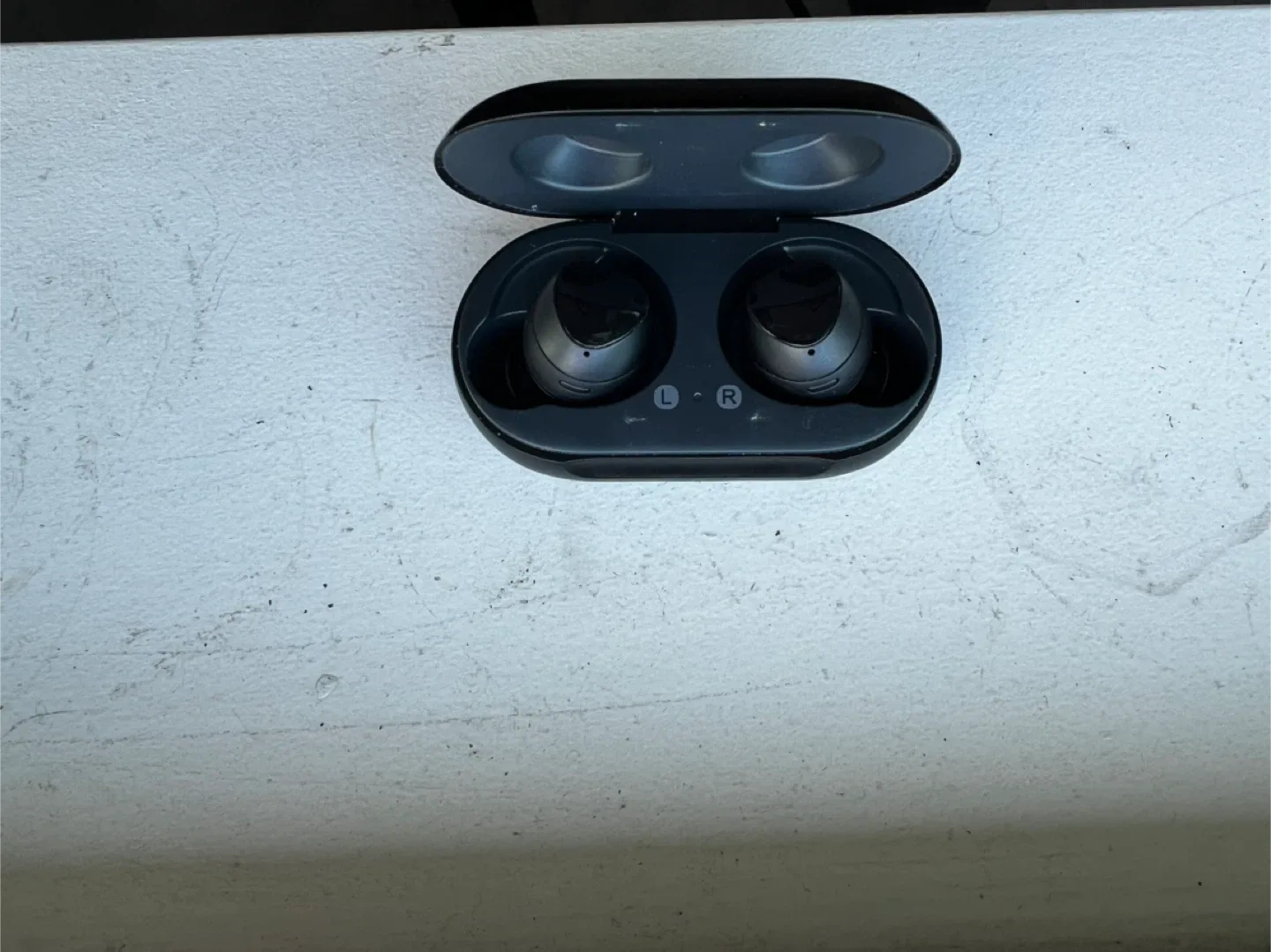 Samsung Galaxy Buds+ Black image indicator(3)
