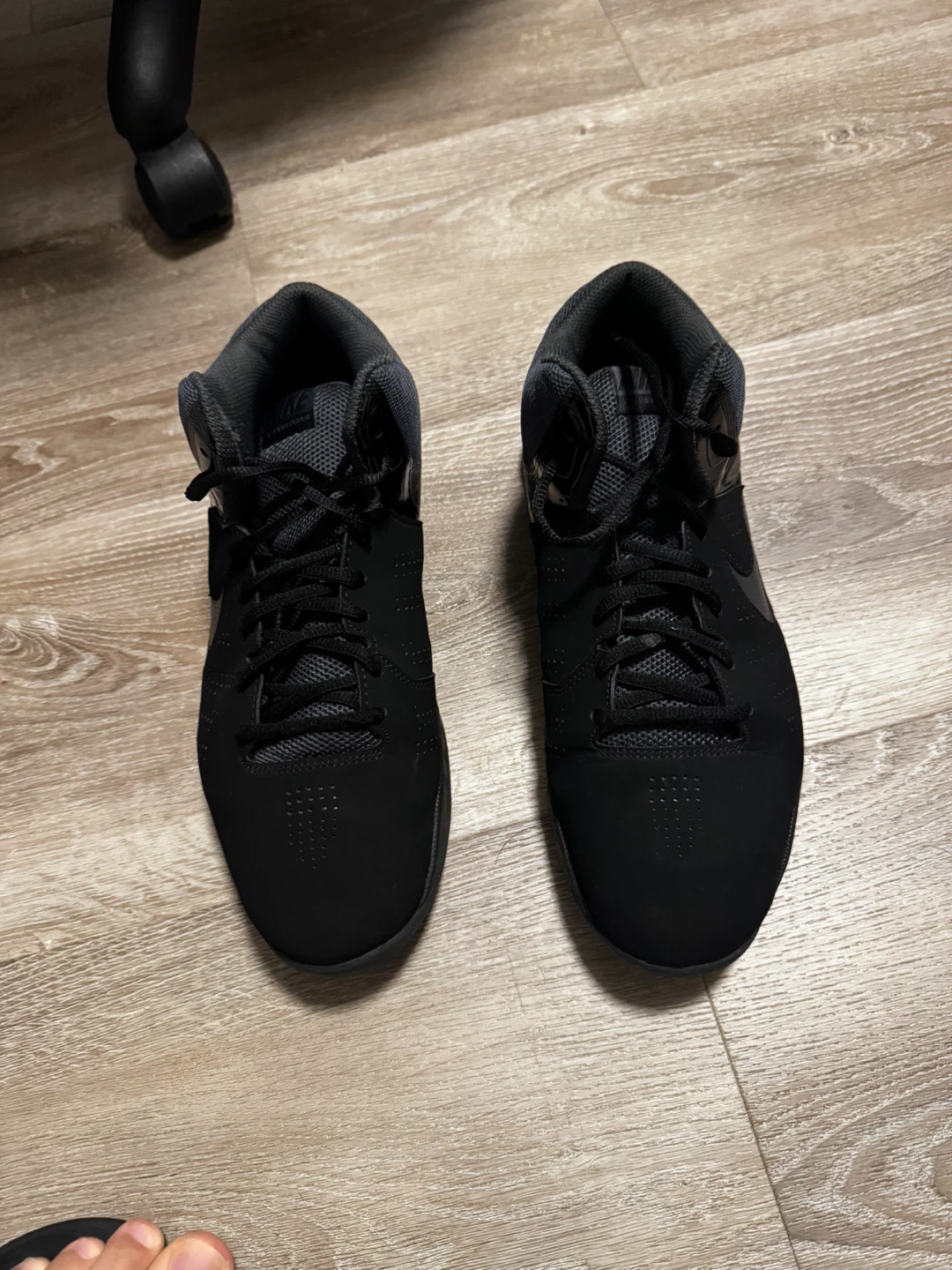 Nike Basketball Shoes - Black