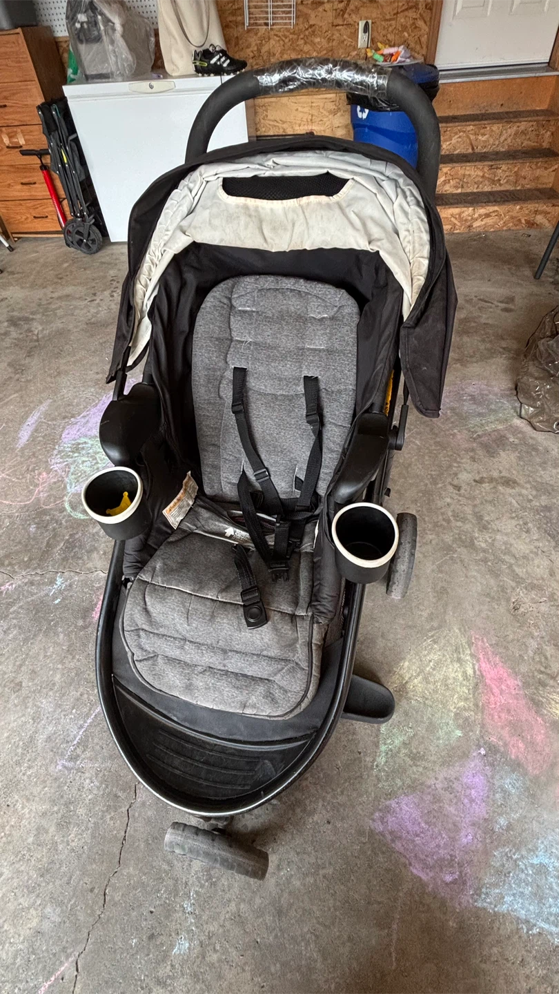 Baby Stroller and Activity Table - photo 3