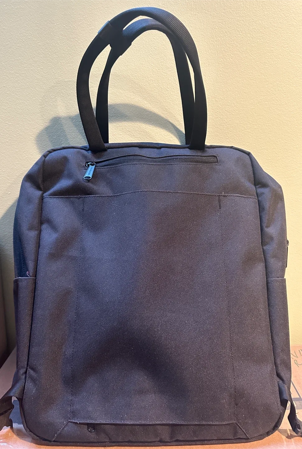 Herschel Form Totepack image indicator(3)