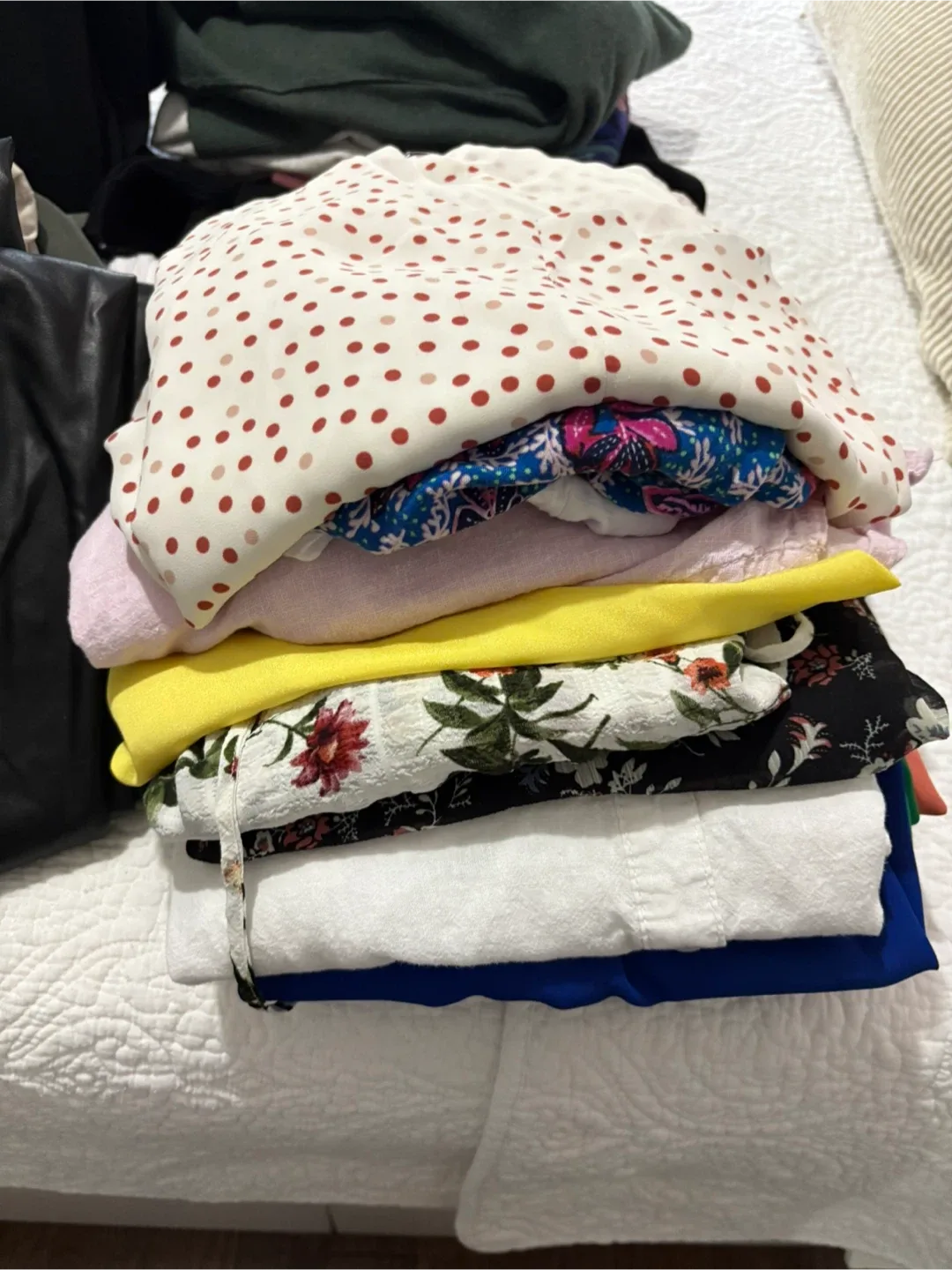 Mixed Clothing Lot - Jeans, Tops, Shoes image indicator(6)