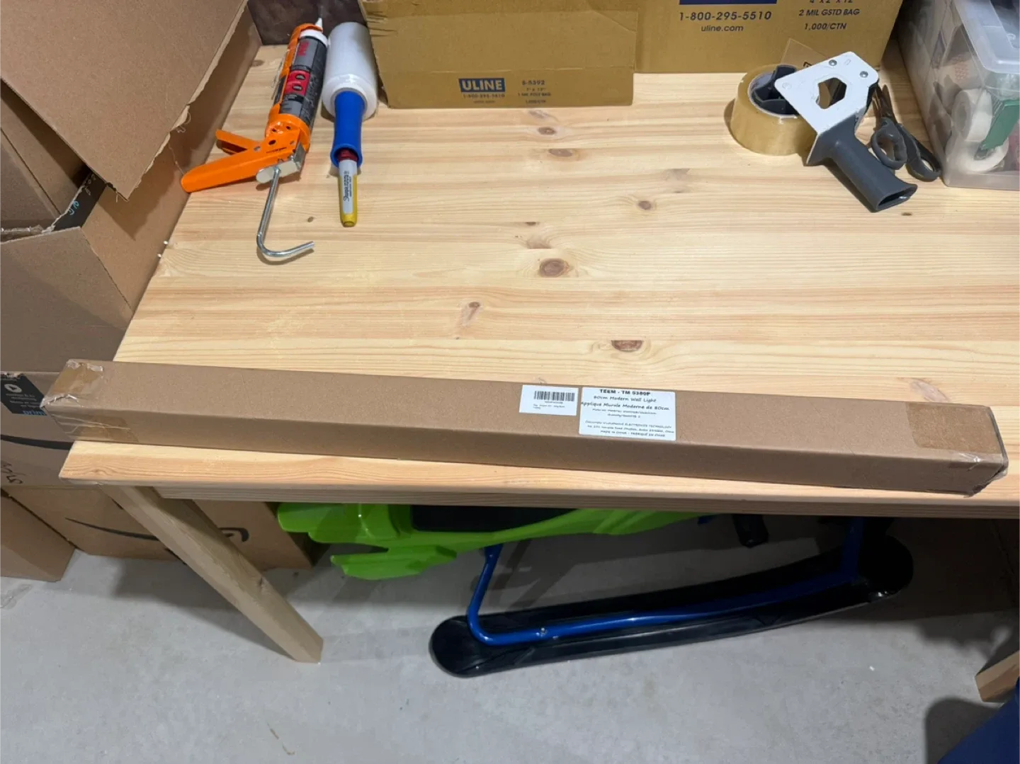 New in box! Modern 32in LED Indoor Wired Wall Sconce Light image indicator(9)