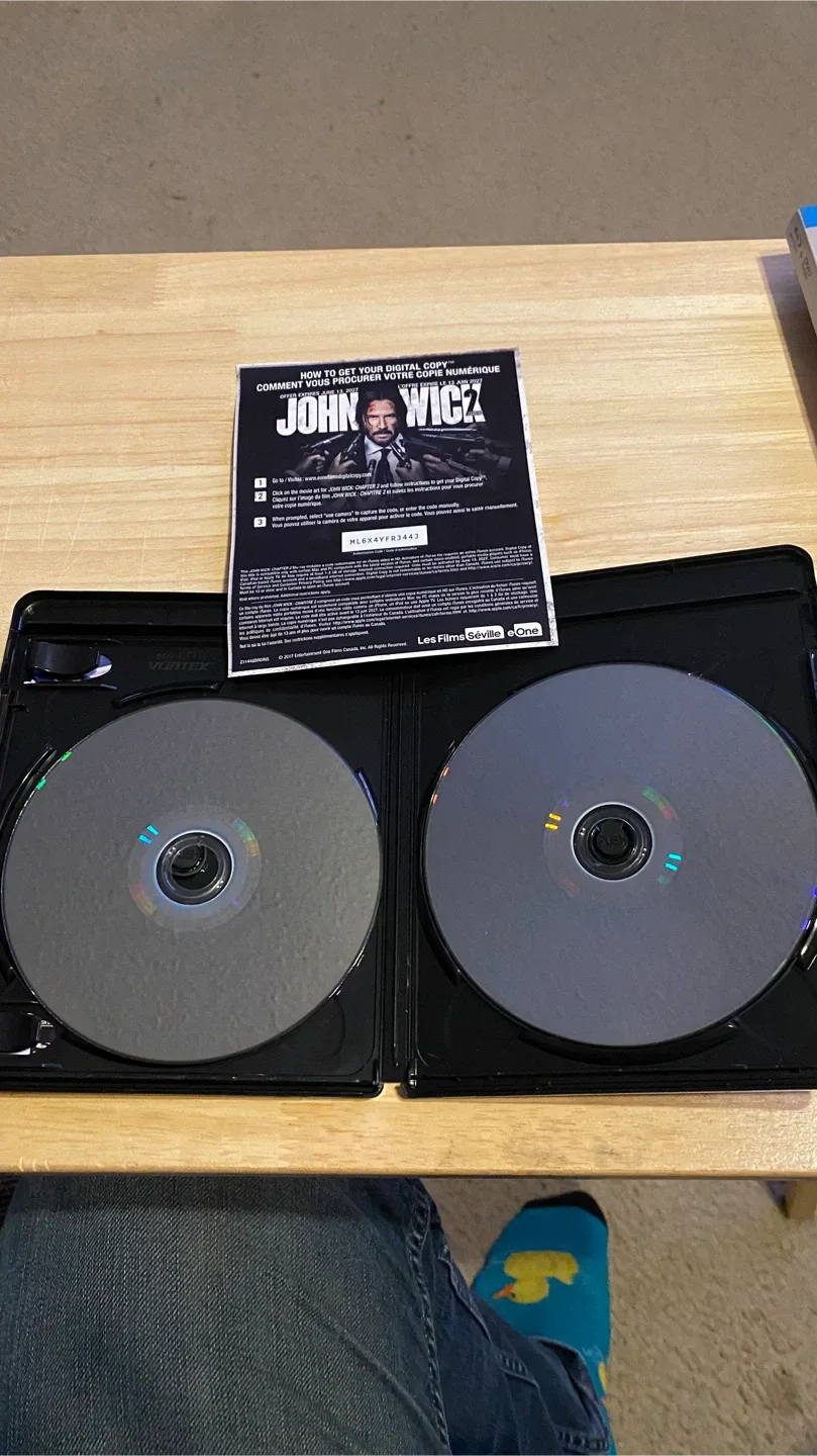 🧡 John Wick: Chapter 2 (4K Ultra HD + Blu-ray) image indicator(3)