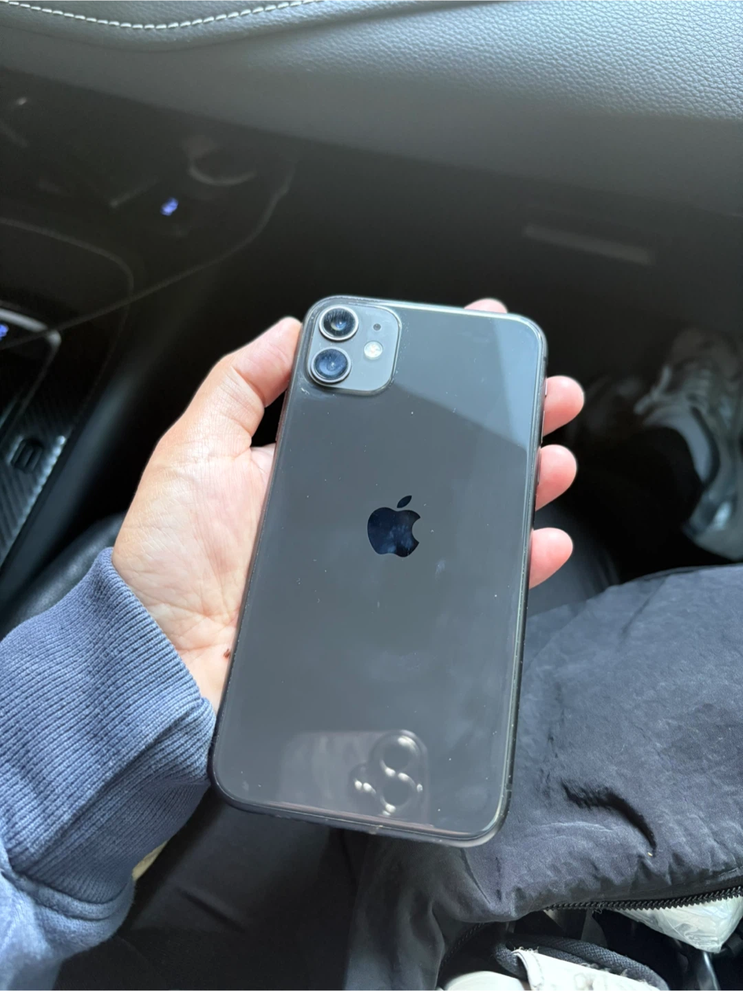 iPhone 11 - Black