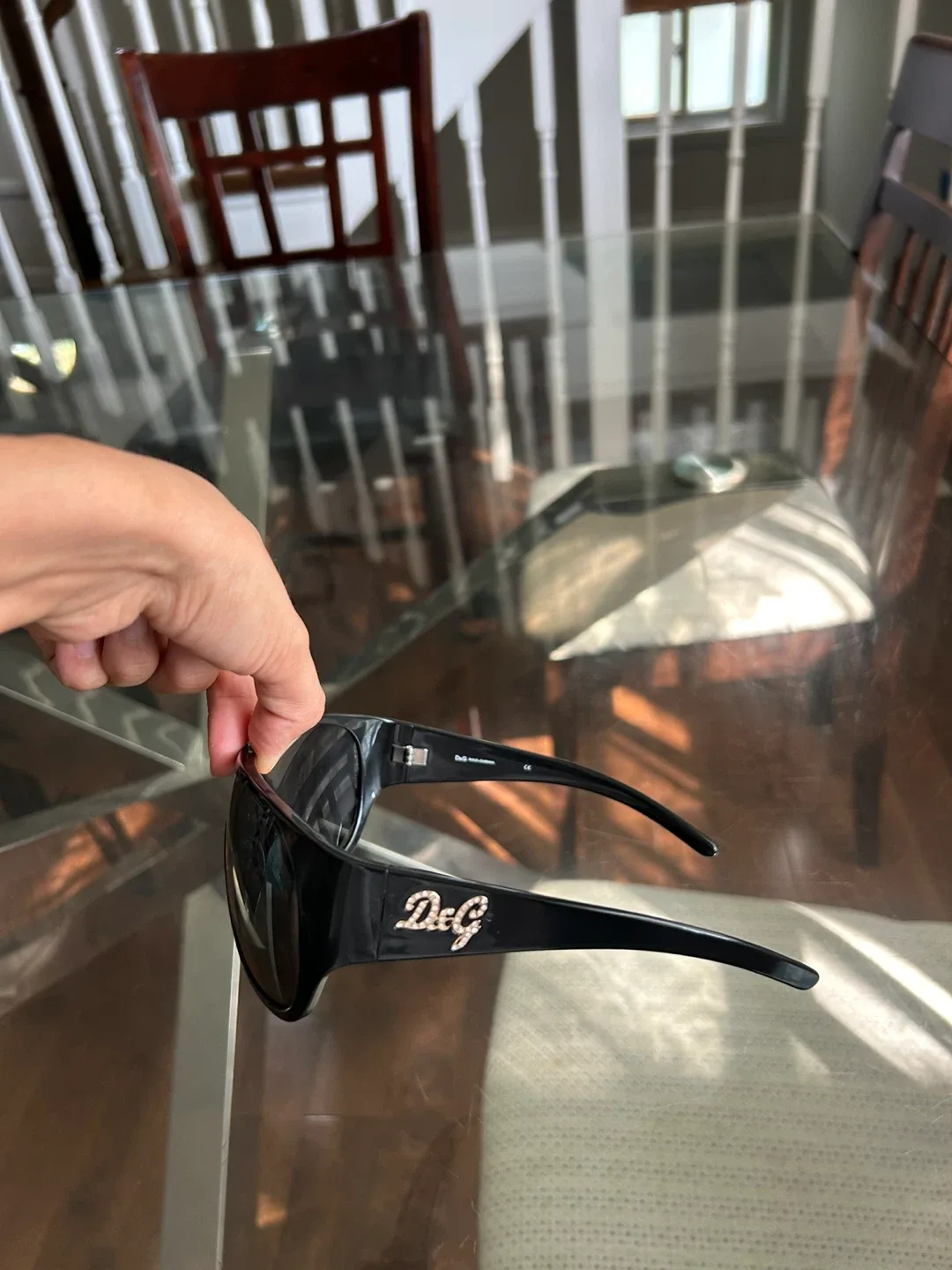 D&G Sunglasses - Black image indicator(5)
