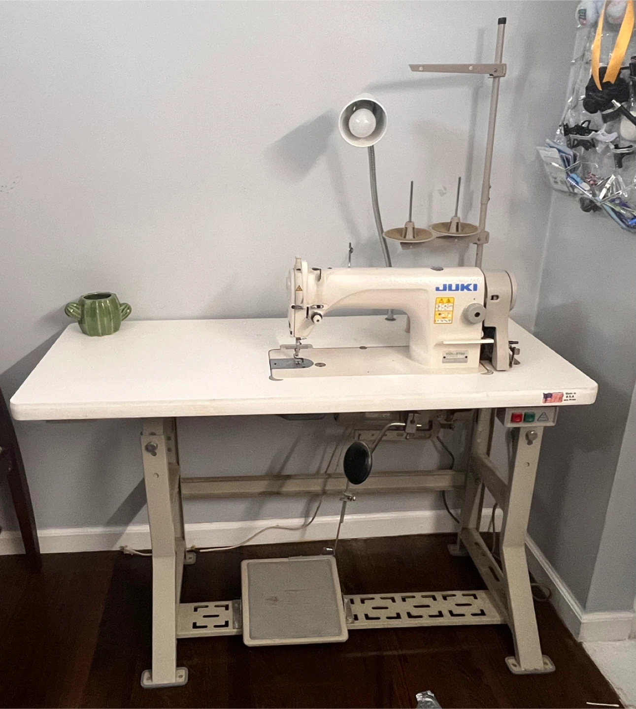JUKI DDL-8700 Industrial Sewing Machine