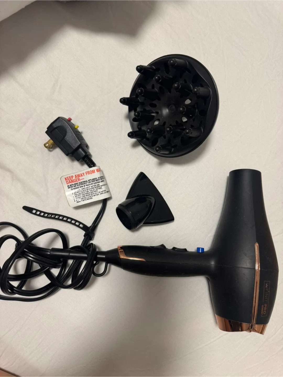 InfinitiPro Conair Hair Dryer image indicator(2)