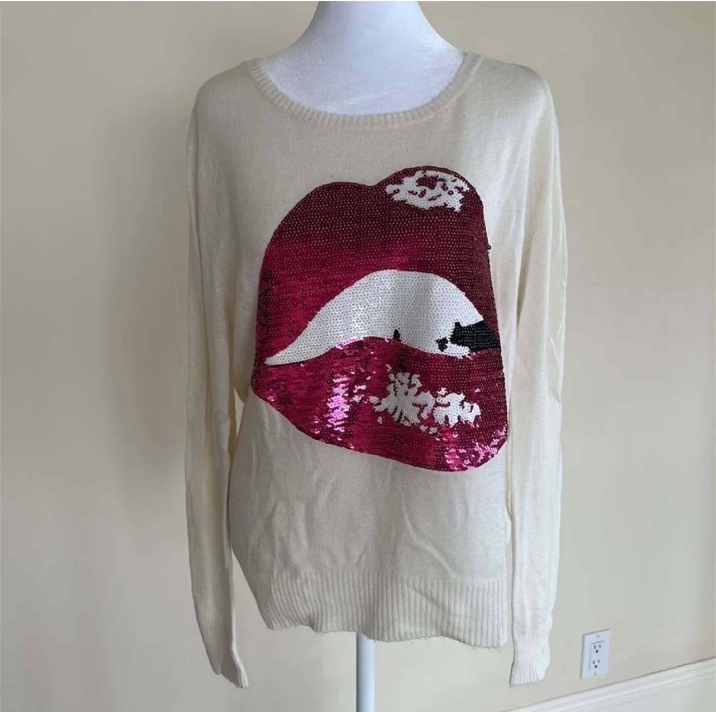 Wildfox Lips Sequin Cream Sweater image indicator(2)