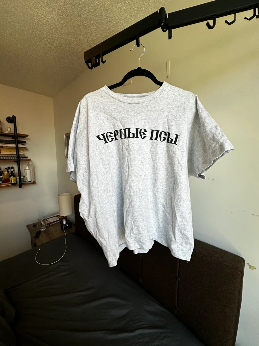 Yeezy Grey T-shirt thumbnail