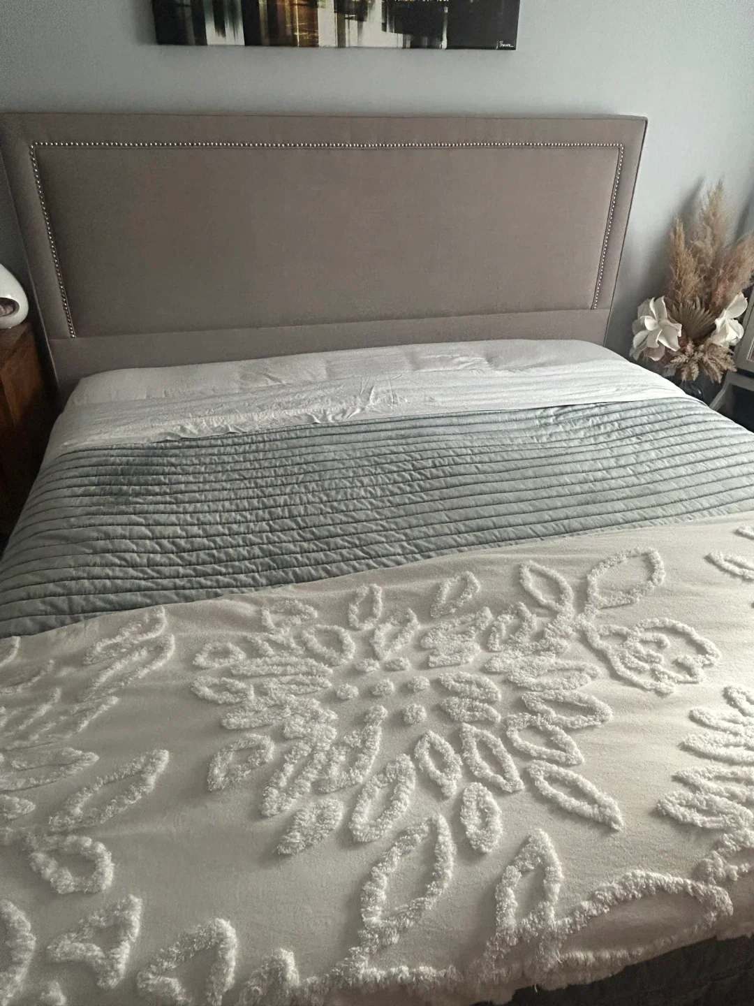 King size bed frame image indicator(3)