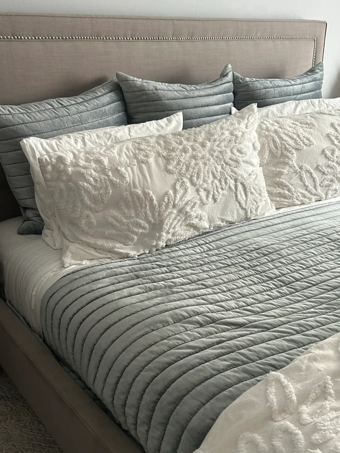 King size bed frame image indicator(6)