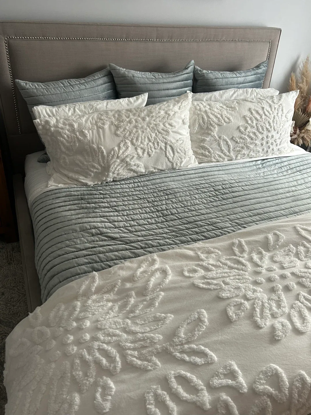 King size bed frame image indicator(8)