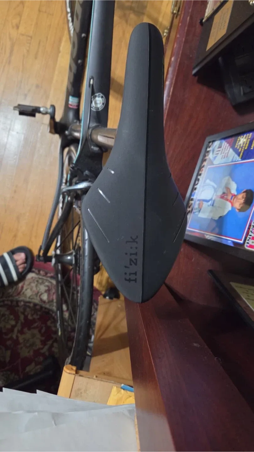 Bianchi Intenso CV Road Bike image indicator(6)