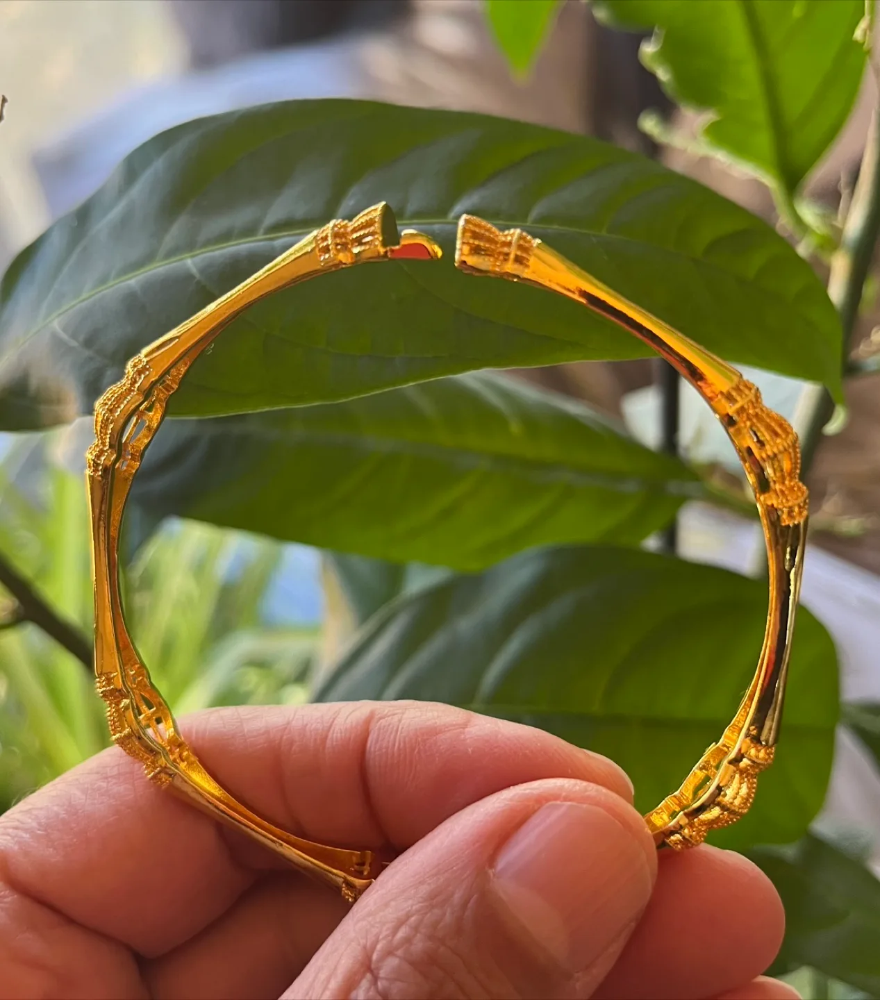 Gold plated Bangle Bracelet image indicator(3)