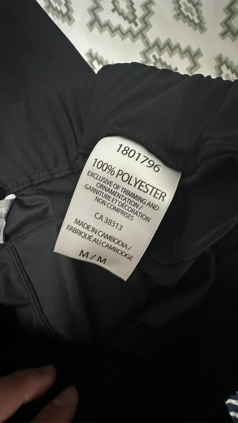 Black Athletic Pants - Size M image indicator(4)