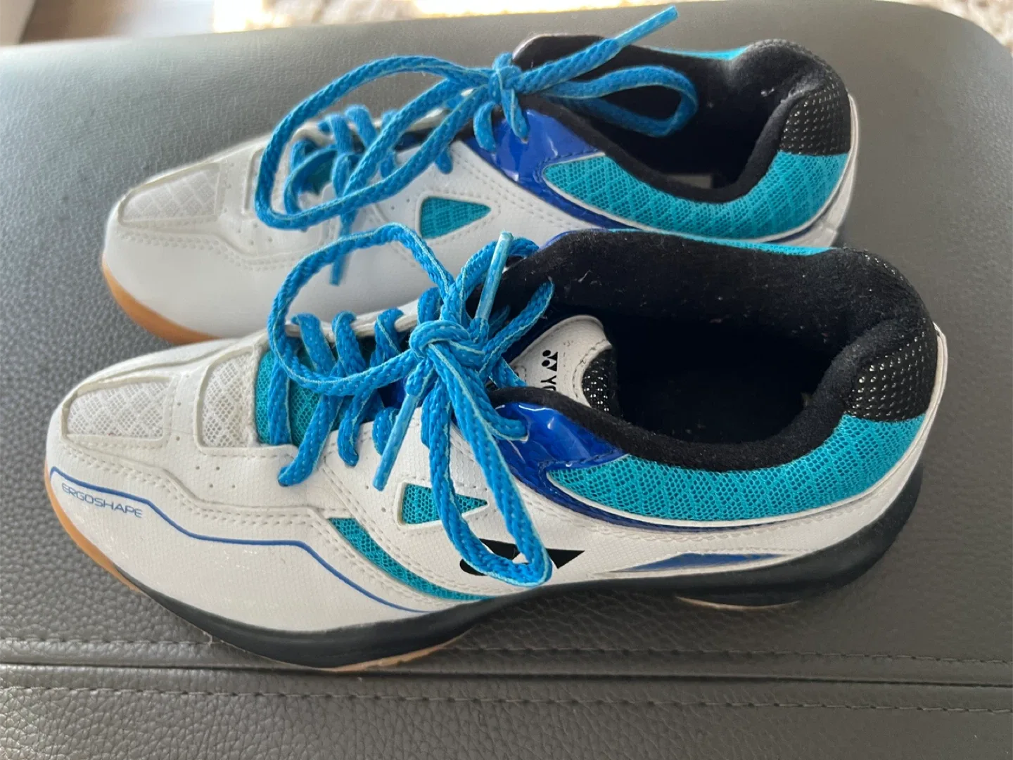 Yonex Badminton/Squash Shoes, Size 8 thumbnail