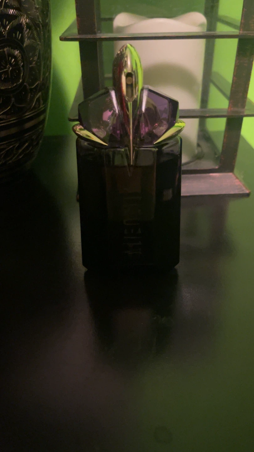 Alien by Thierry Mugler Perfume