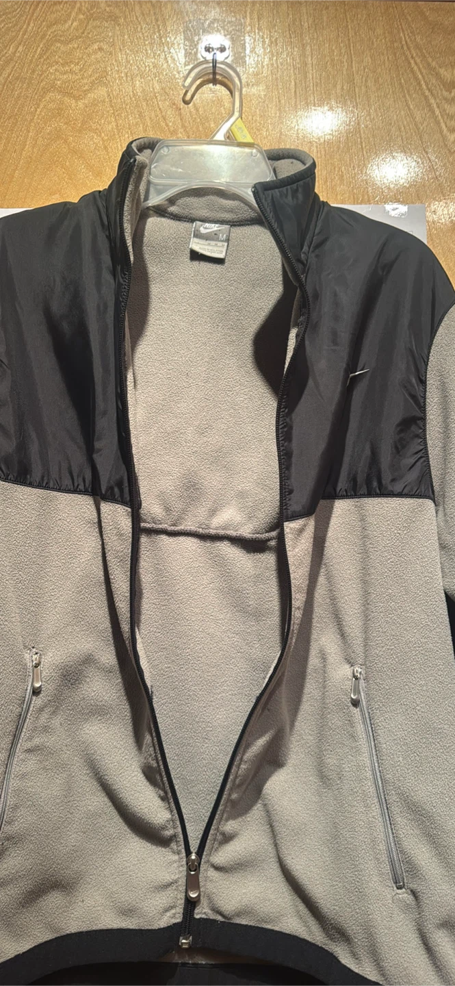 Nike Fleece Jacket - Size M - photo 4