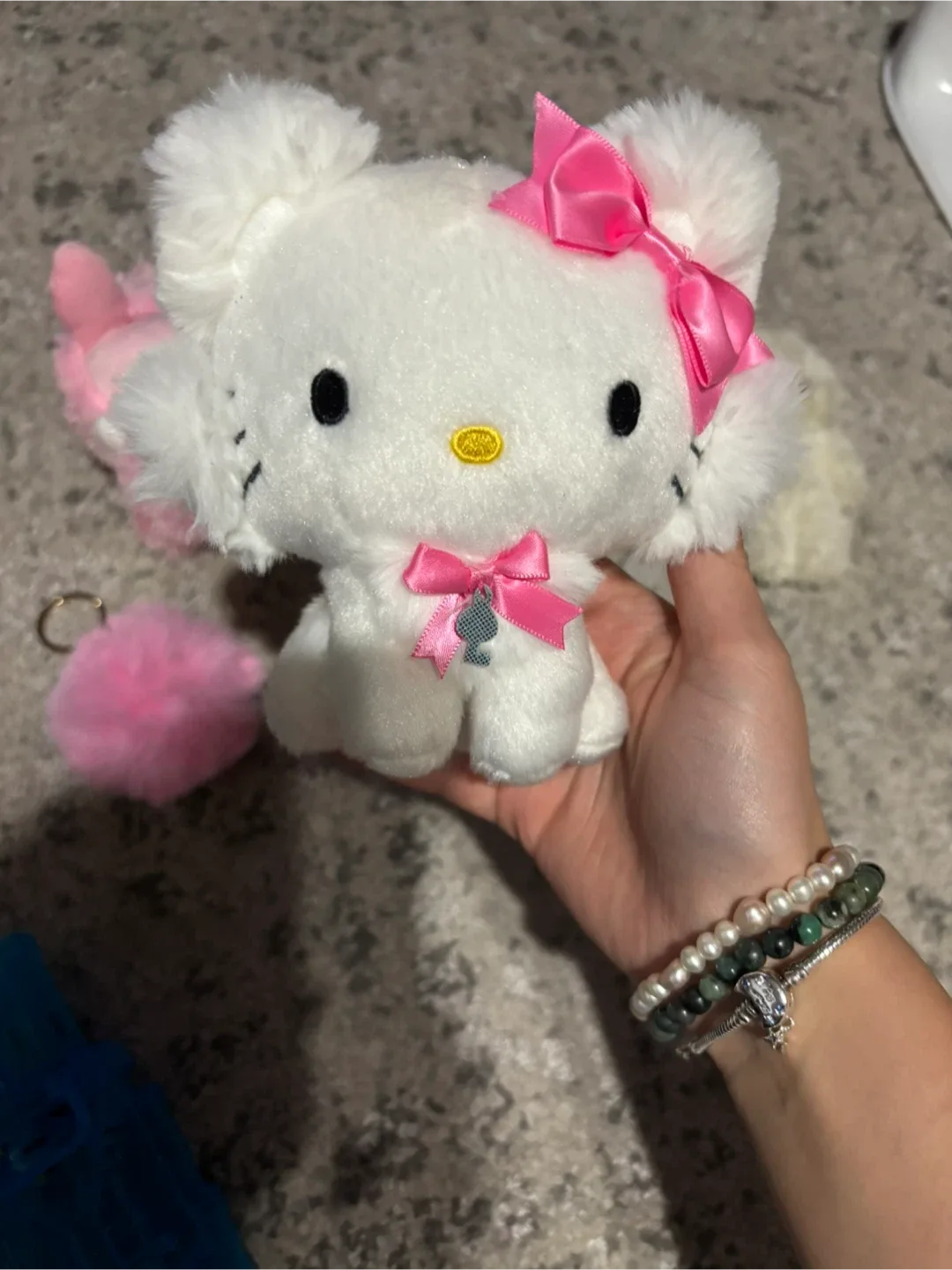 Hello Kitty & My Melody Plushies image indicator(2)