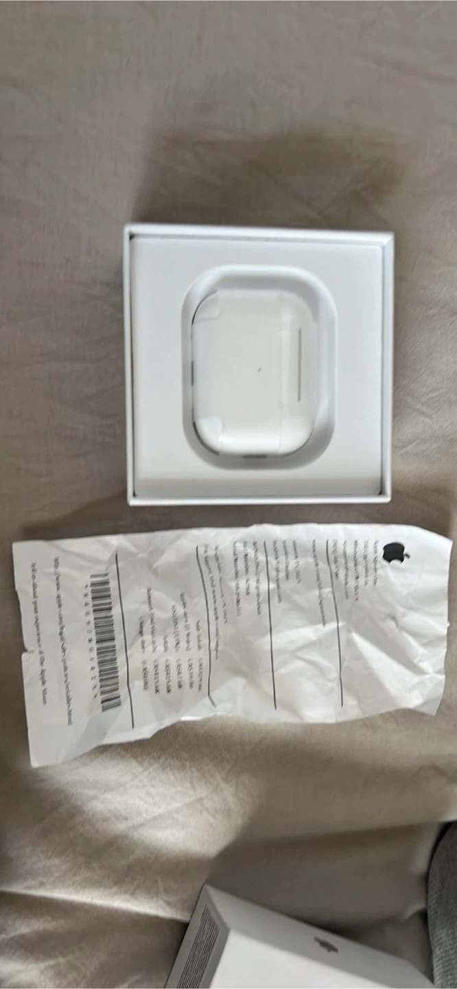 Apple AirPods Pro (2) - new ! - photo 2