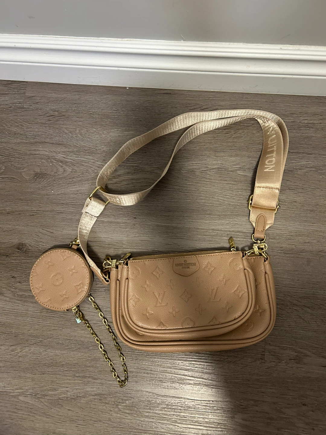 Crossbody bag