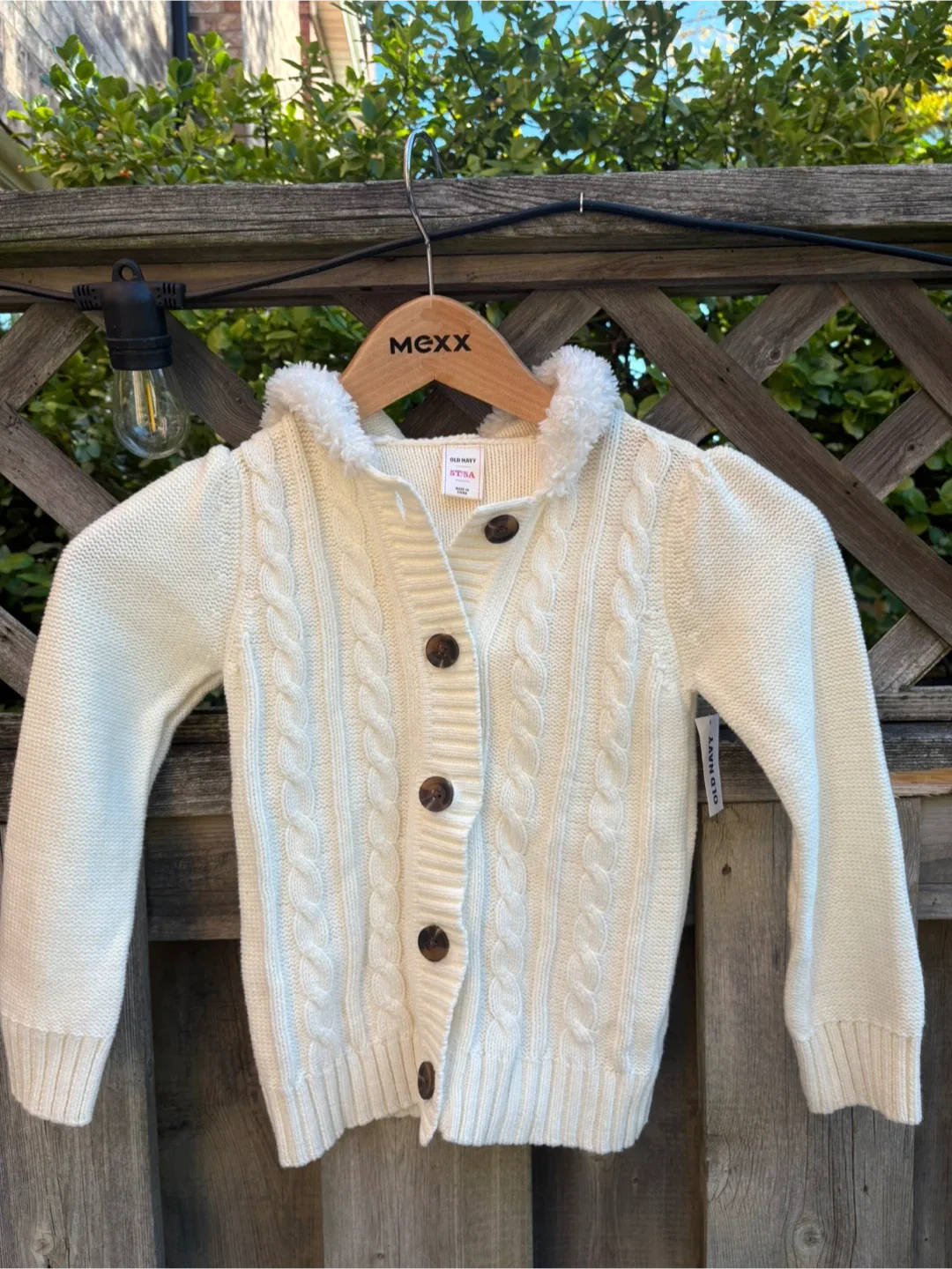 Old Navy Cream Cable Knit Cardigan - Size 5T thumbnail