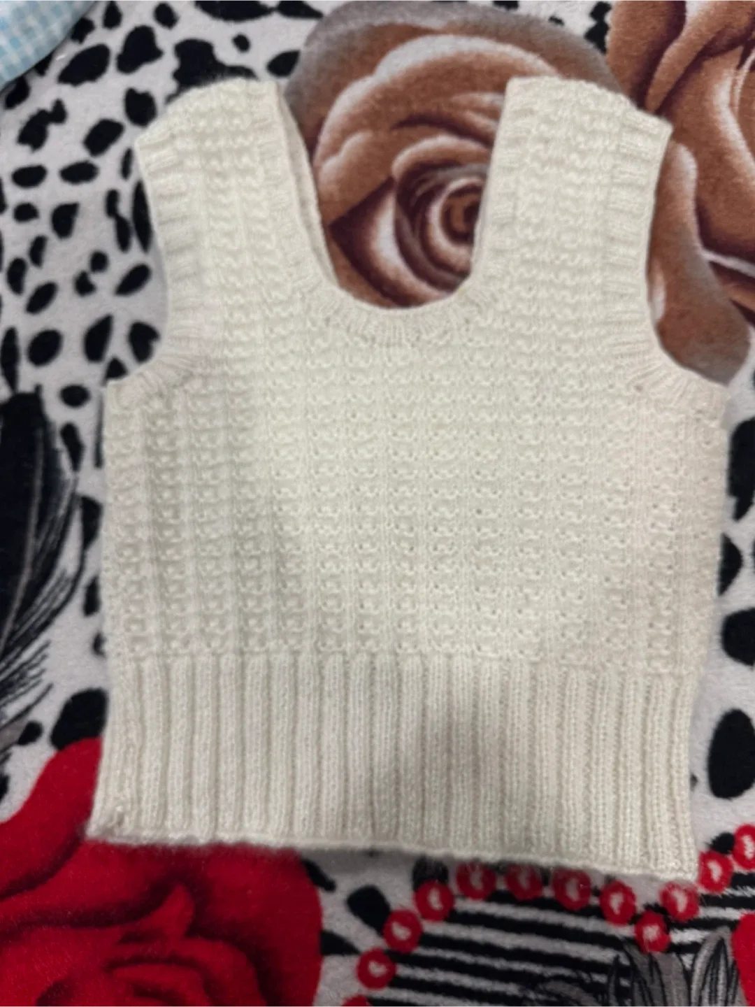 Cream Knit Sleeveless Top 🧡 image indicator(4)