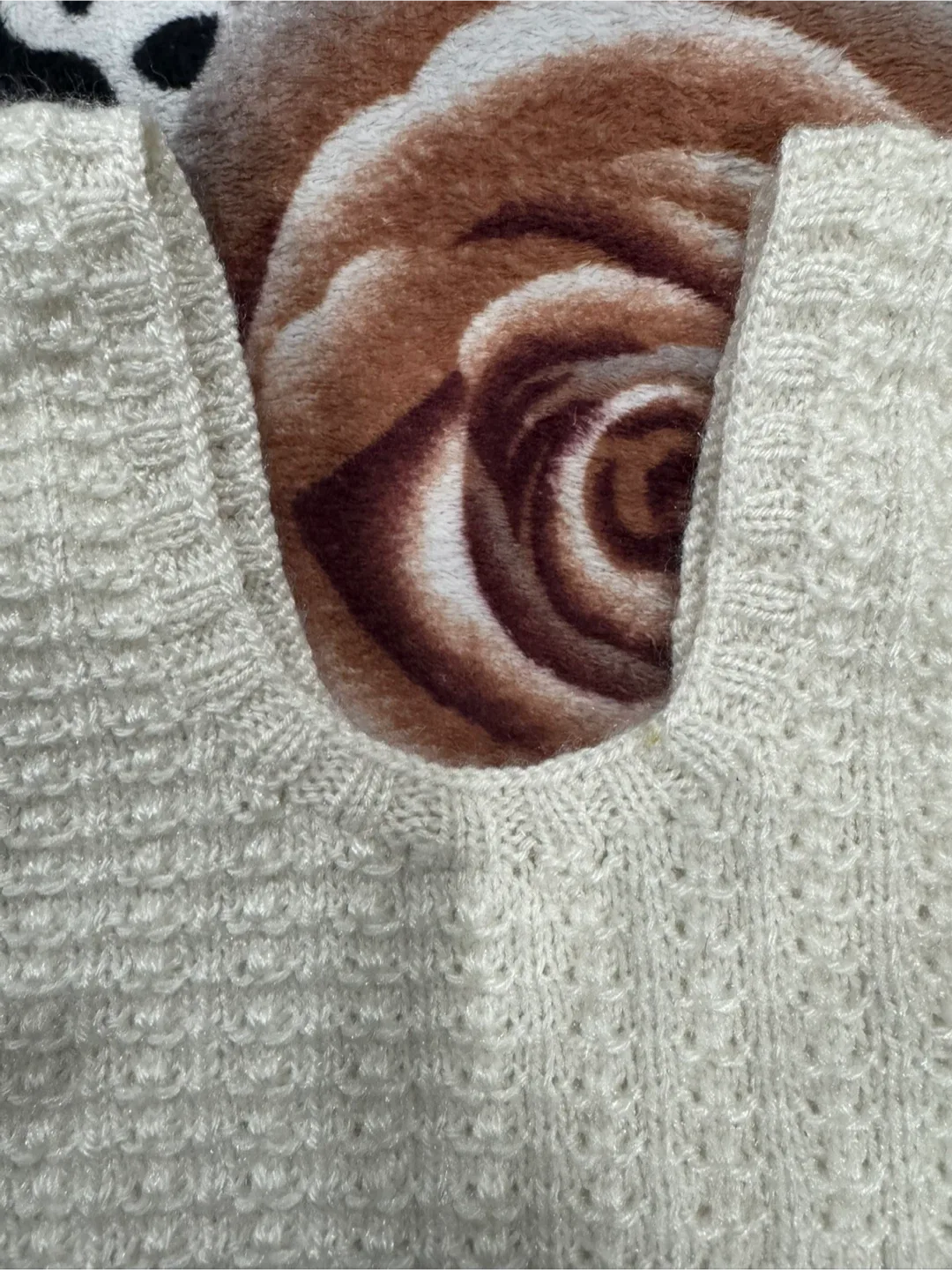 Cream Knit Sleeveless Top 🧡 image indicator(2)