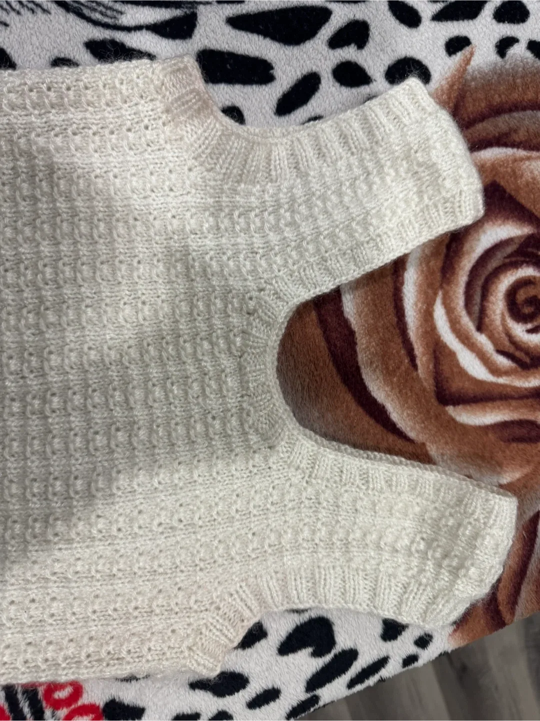 Cream Knit Sleeveless Top 🧡 image indicator(9)