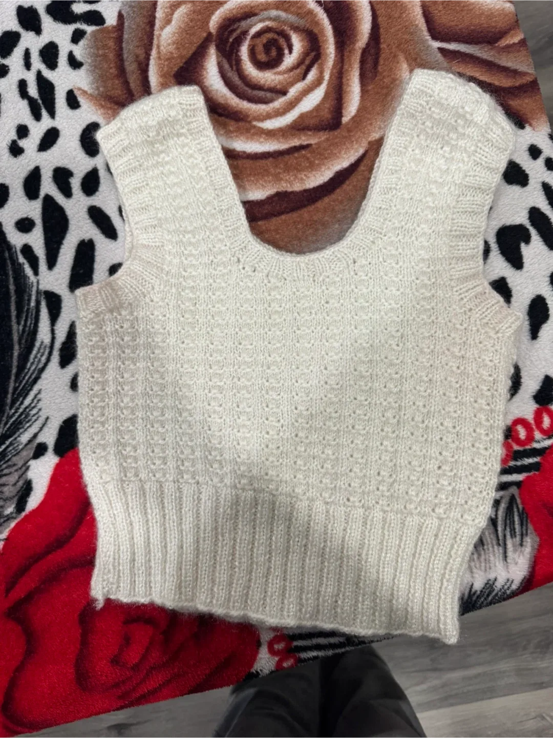 Cream Knit Sleeveless Top 🧡 image indicator(8)