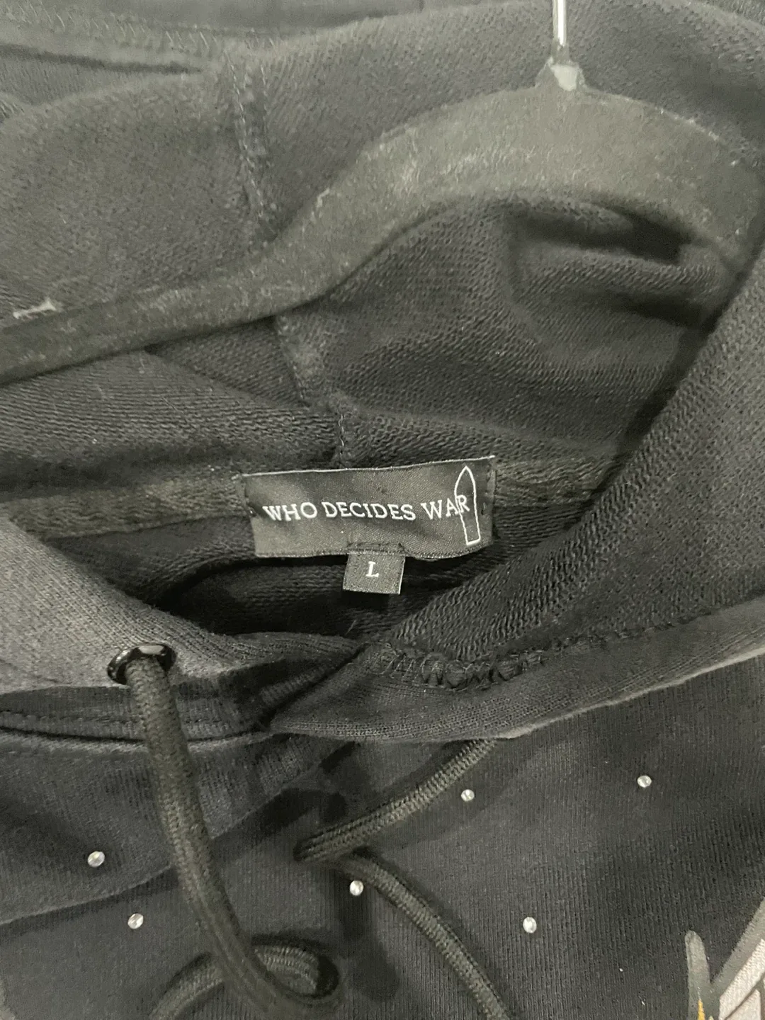 Who Decides War Hoodie - Size L image indicator(2)