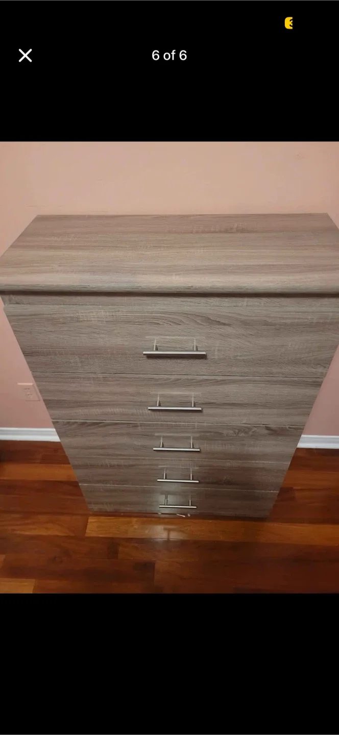 Bedroom Set - Bed, Dresser, Nightstands MATTRESS INCLUDED image indicator(6)