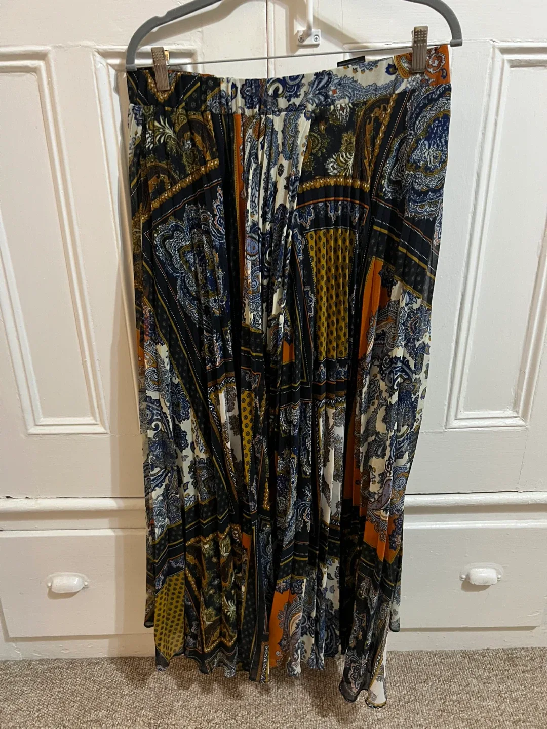 H&M Maxi Skirt - Size L thumbnail