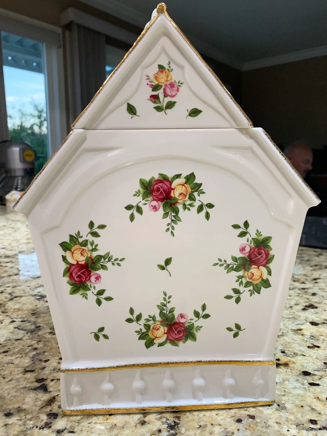 Vintage Floral House Cookie Jar with Bird image indicator(4)