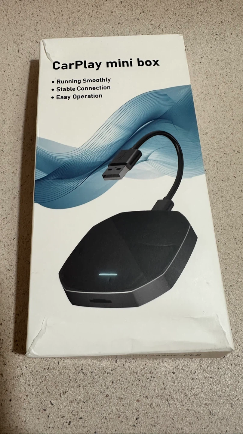 FAHREN Wireless CarPlay Adapter - New in Box! - photo 3