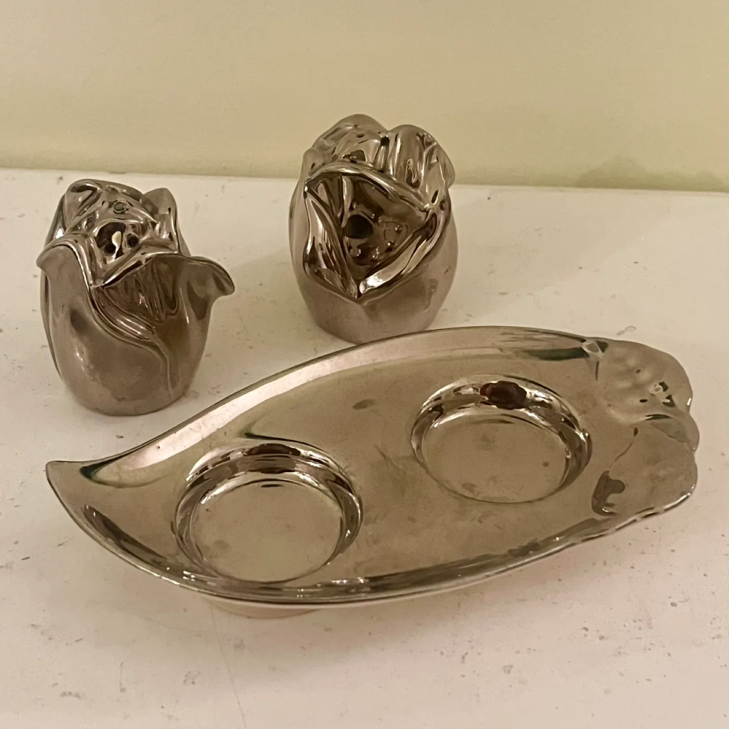 Royal Winton Salt & Pepper Set image indicator(2)