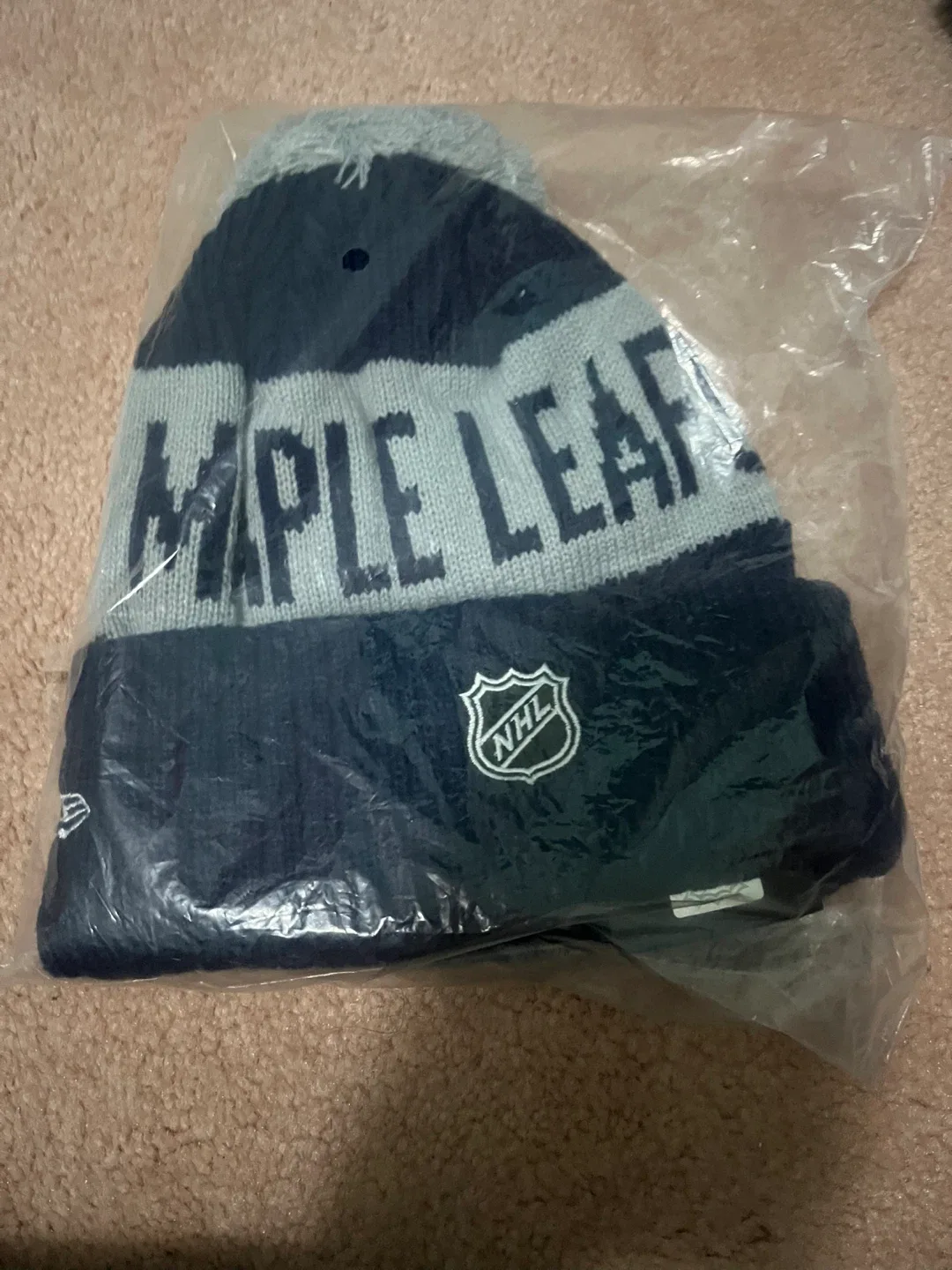 New Era NHL Toronto Maple Leafs Beanie thumbnail