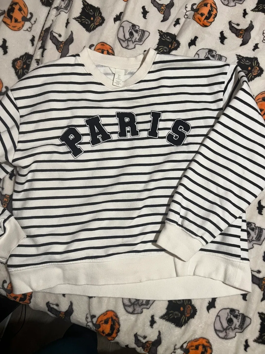 H&M Sweater - Size L thumbnail