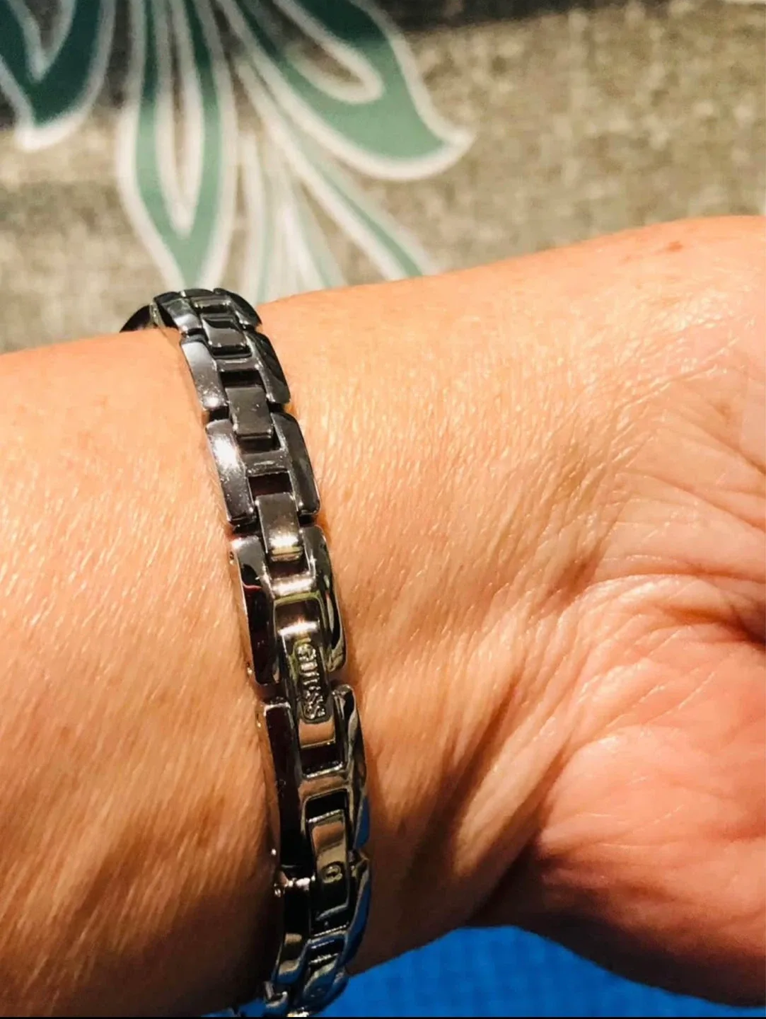 Guess Ladies Watch - Gold and Silver Tone image indicator(3)