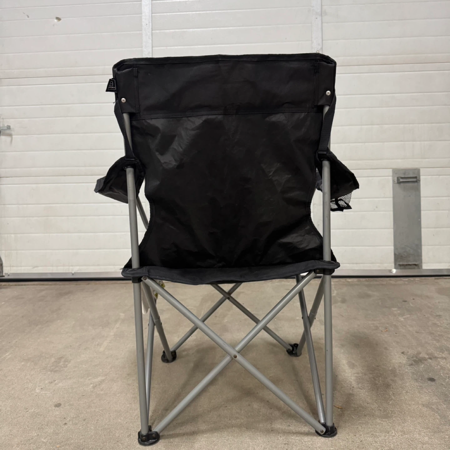 Ventura Deluxe Folding Camping Chair with Cup Holder – Used - photo 3