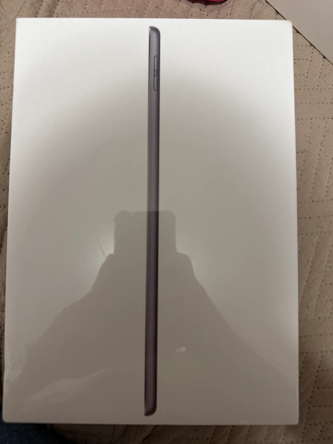 New iPad (9th Generation) 64GB - Space Gray - photo 2