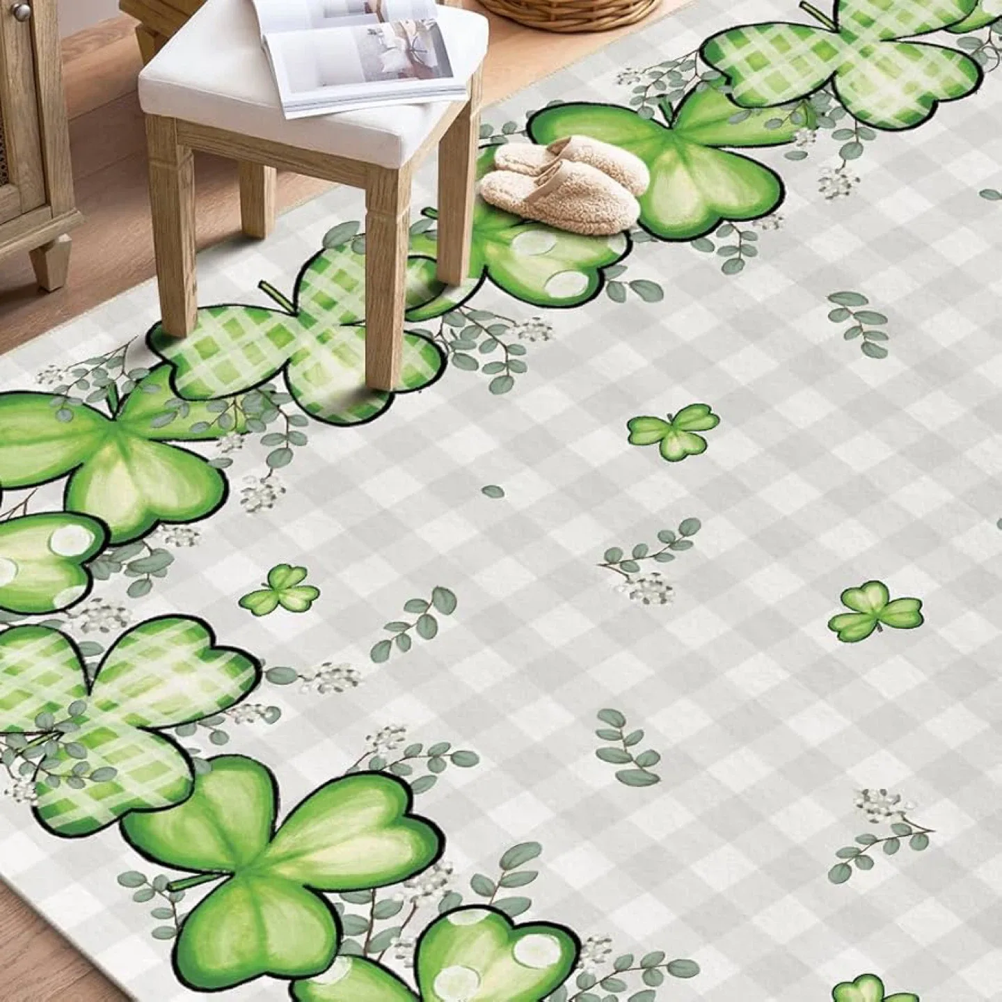 New St. Patrick's Day Shamrock Area Rug 5x7 ft image indicator(2)