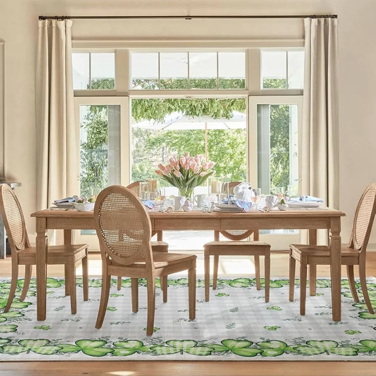 New St. Patrick's Day Shamrock Area Rug 5x7 ft image indicator(4)