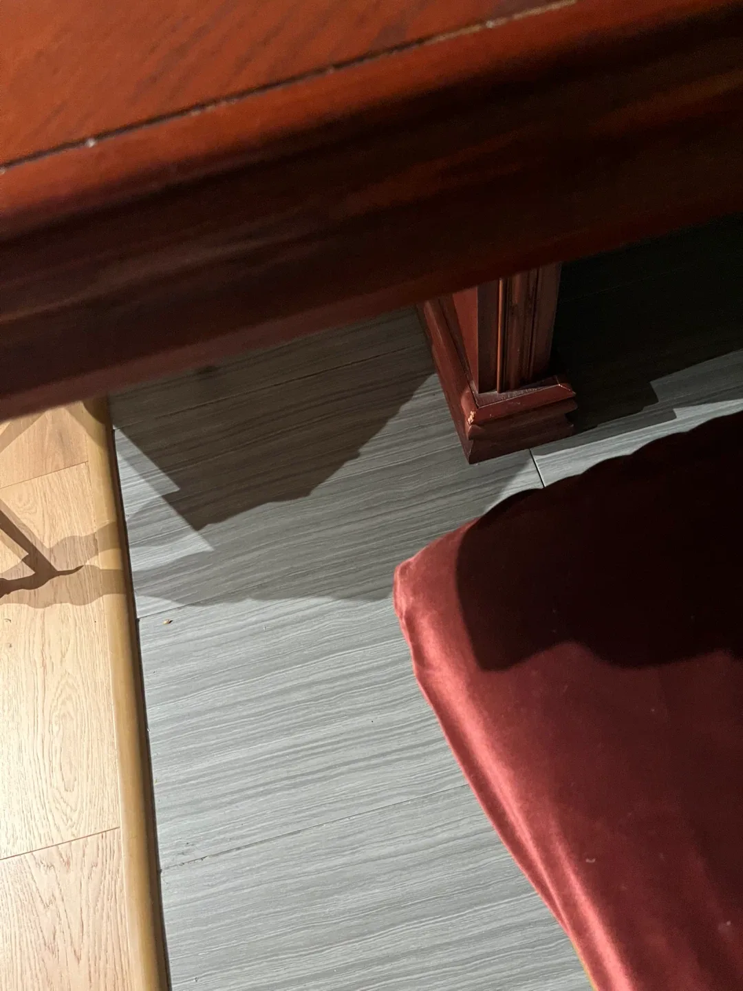 Dining Table Set with 4 Chairs image indicator(9)