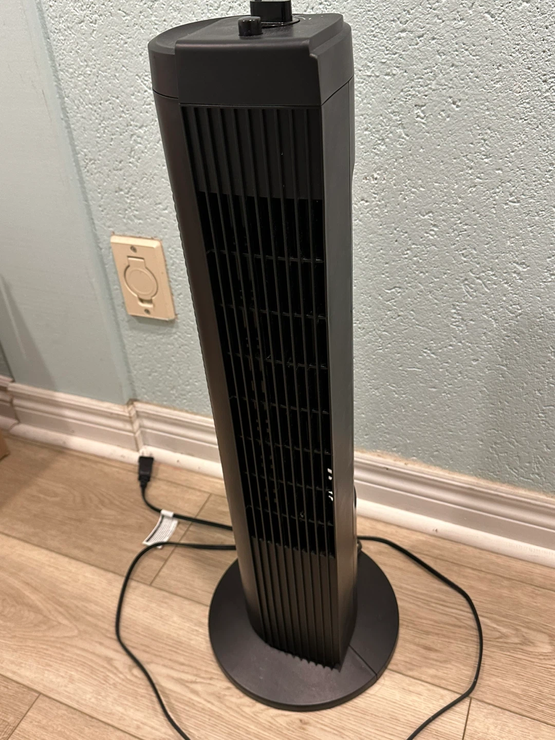 Black Tower Fan - photo 2