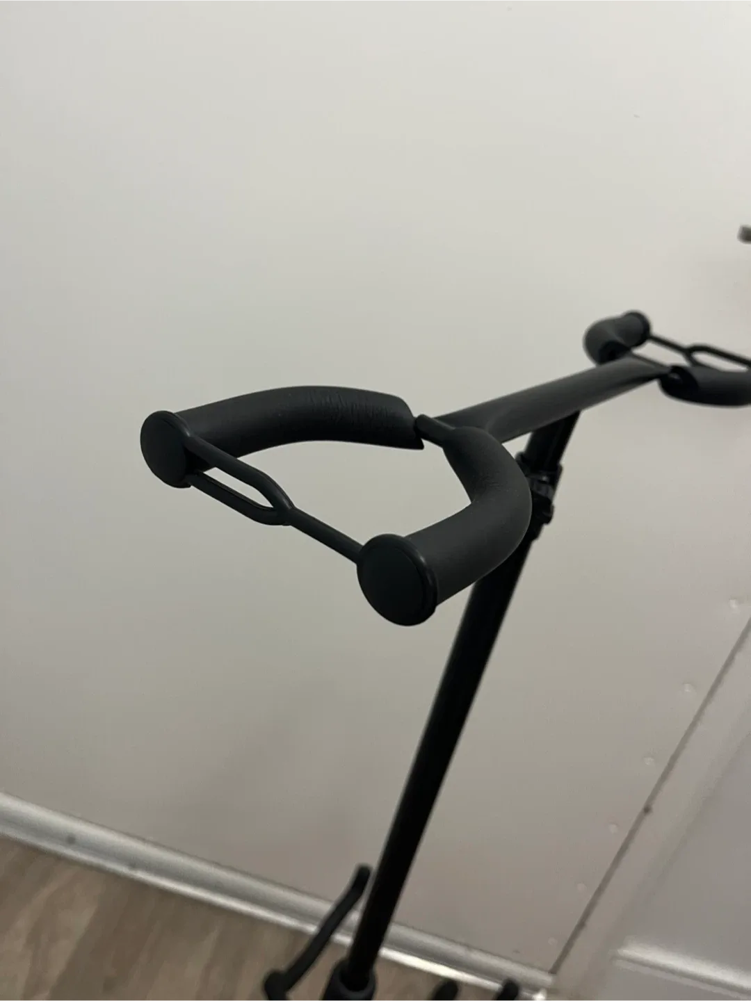 CAHAYA Guitar Stand Floor with 2 Neck Holders image indicator(3)