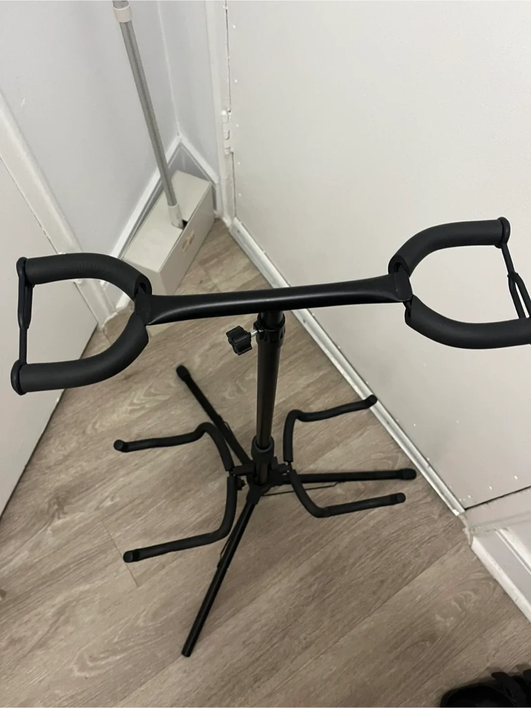 CAHAYA Guitar Stand Floor with 2 Neck Holders image indicator(2)