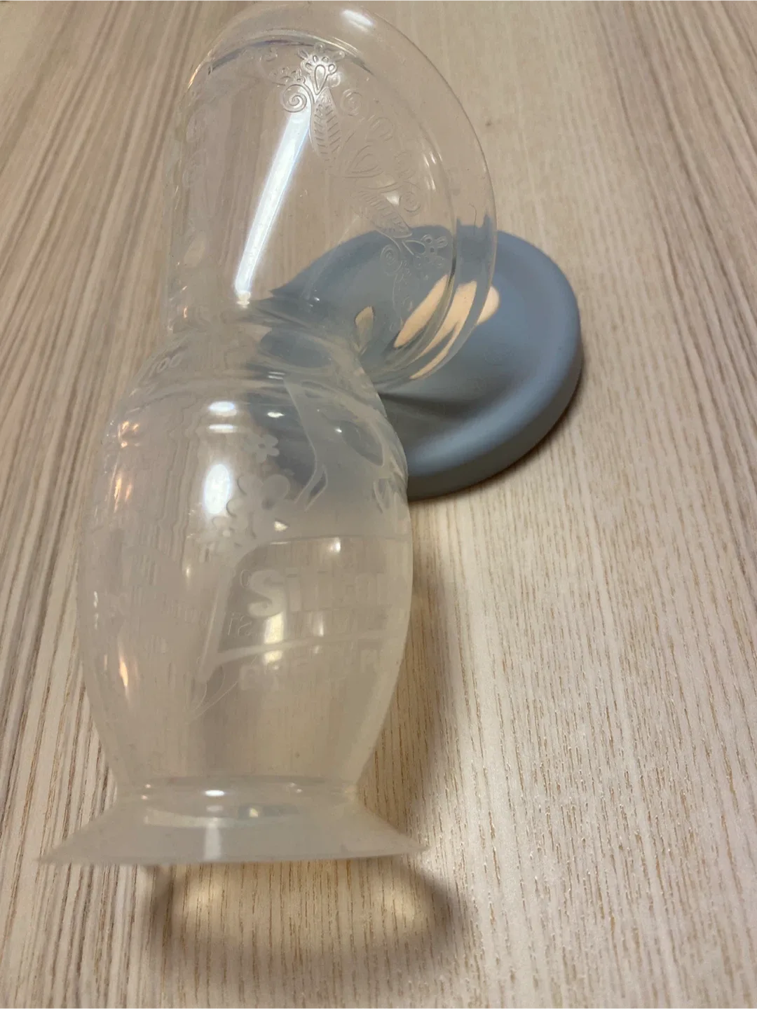 Haakaa Silicone Breast Pump thumbnail