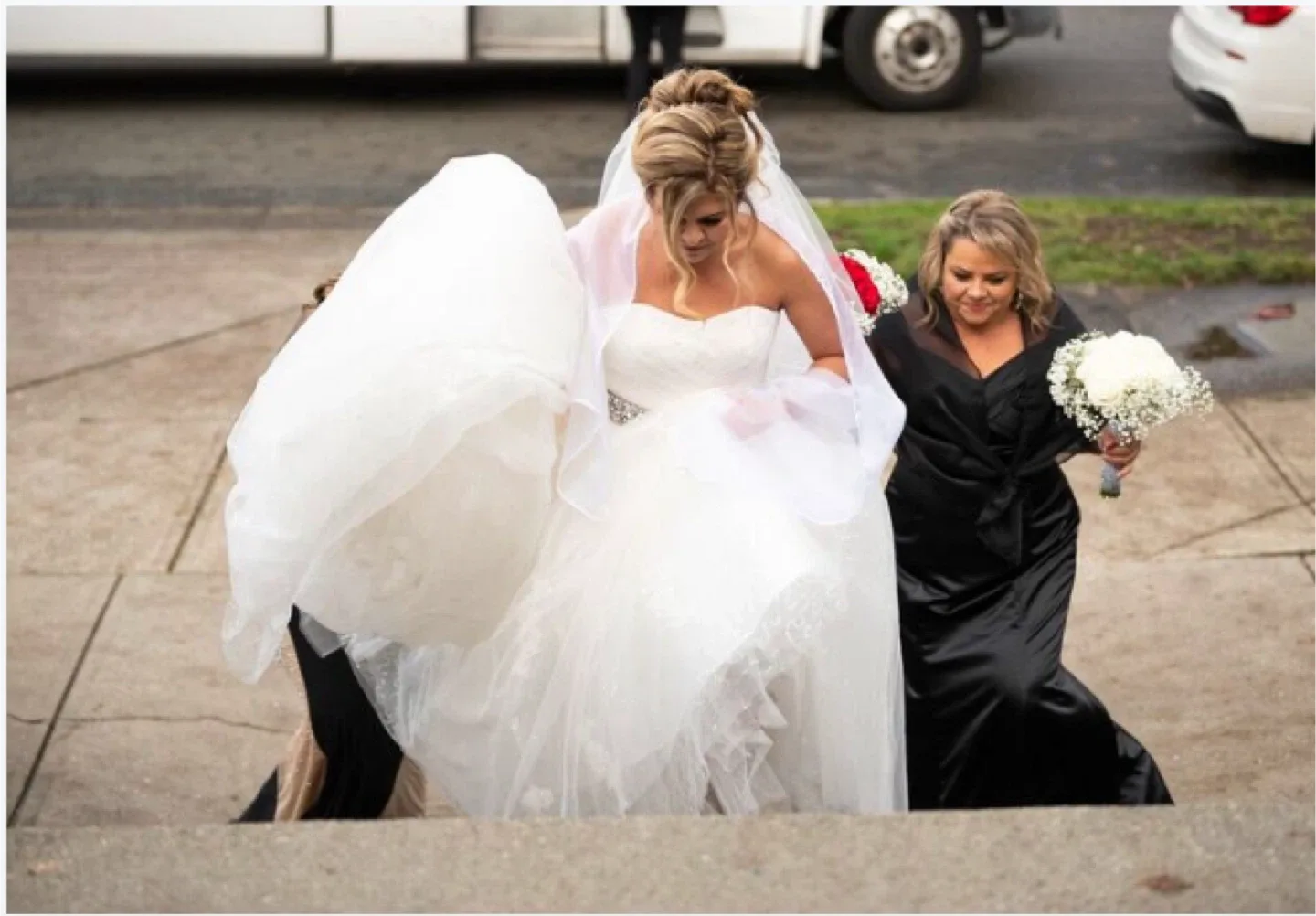 wedding dress image indicator(4)