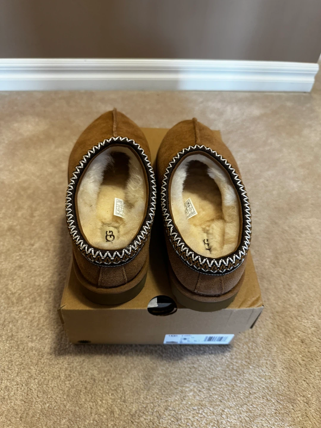 UGG Tasman Slipper - Size 8 - Brand New in Box - photo 3